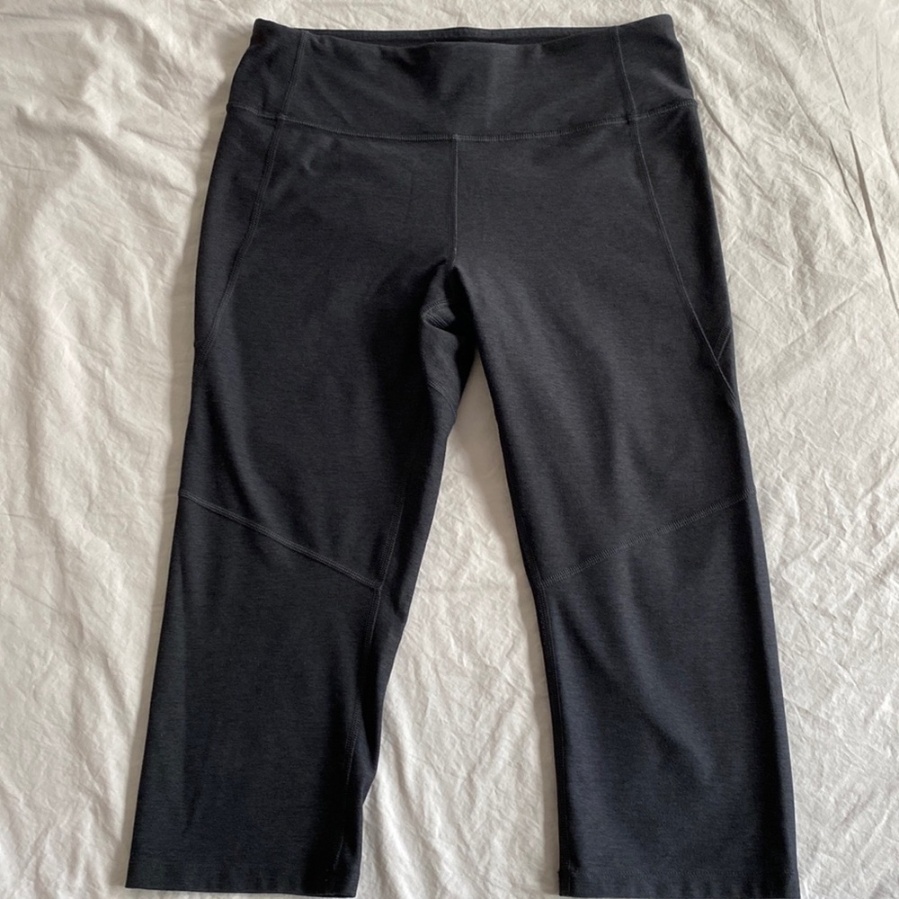 Outdoor Voices Warmup Kneecap leggings